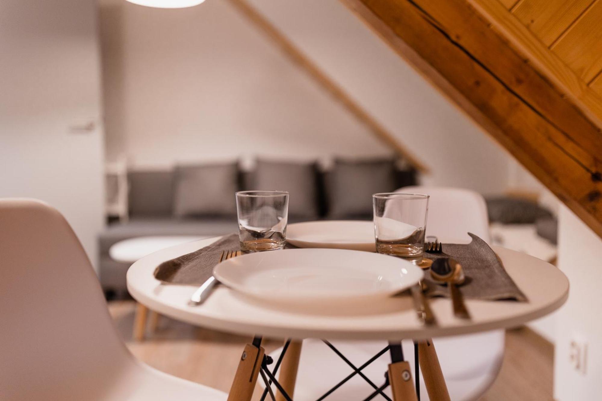 Romanticky Loft Parking U Hlavniho Nadrazi Оломоуц Экстерьер фото