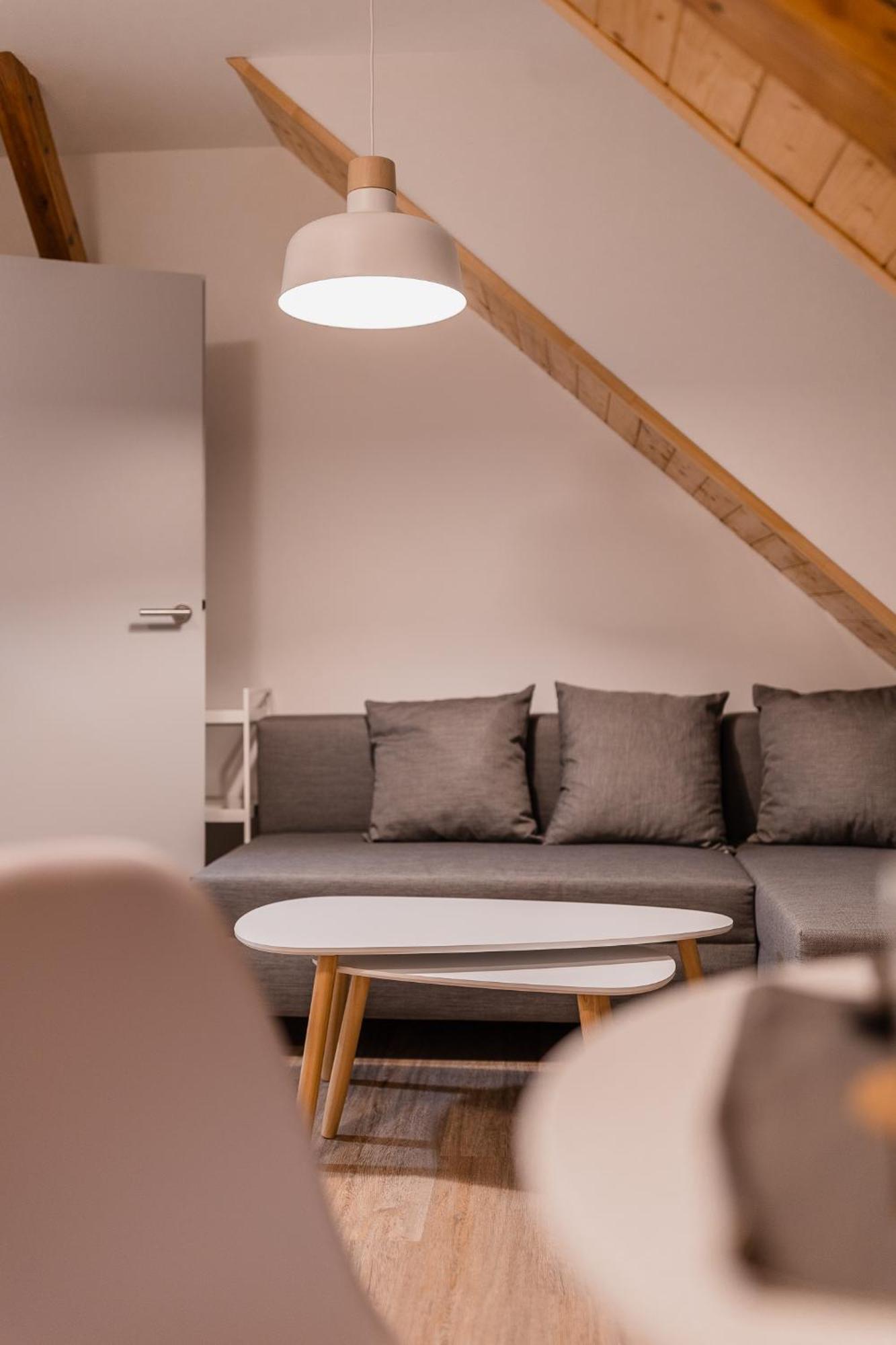 Romanticky Loft Parking U Hlavniho Nadrazi Оломоуц Экстерьер фото